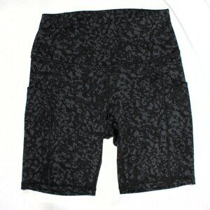 Cugoao High-Rise Shorts 8 inch Black Gray Print Size S